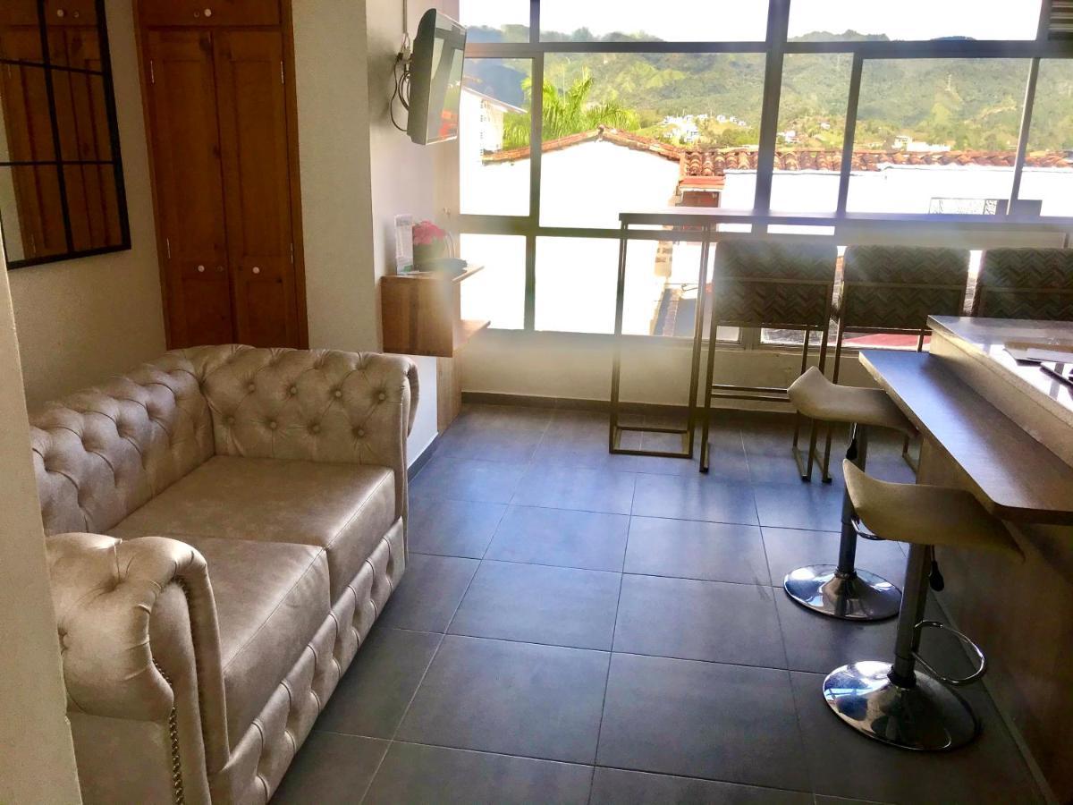 Aptos Vista Al Embalse, Frente Al Lago, Restaurantes, Bares Guatapé Dış mekan fotoğraf